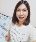 Siri Site de rencontre femme thai Thaïlande rencontres célibataires 30 ans